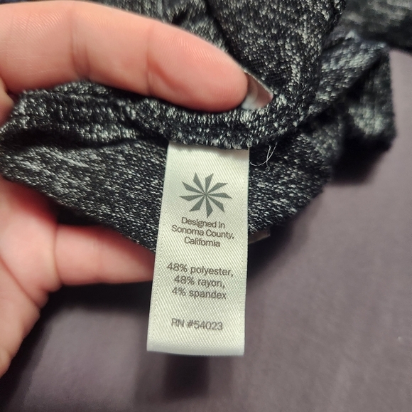 Athleta‎ Open Back Pose Long Sleeve Top Size XS - Picture 14 of 16